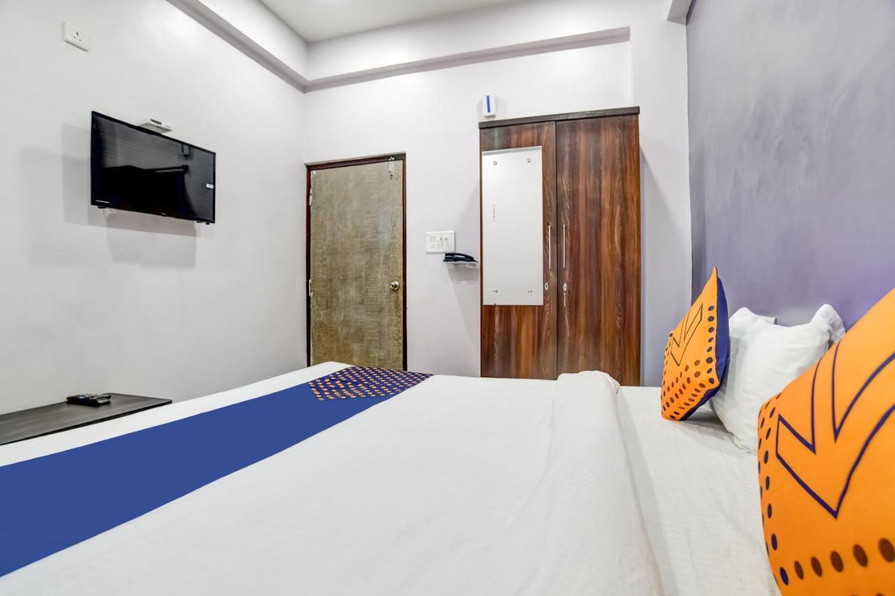 Spot On 76764 Hotel Lux Indore Exterior foto
