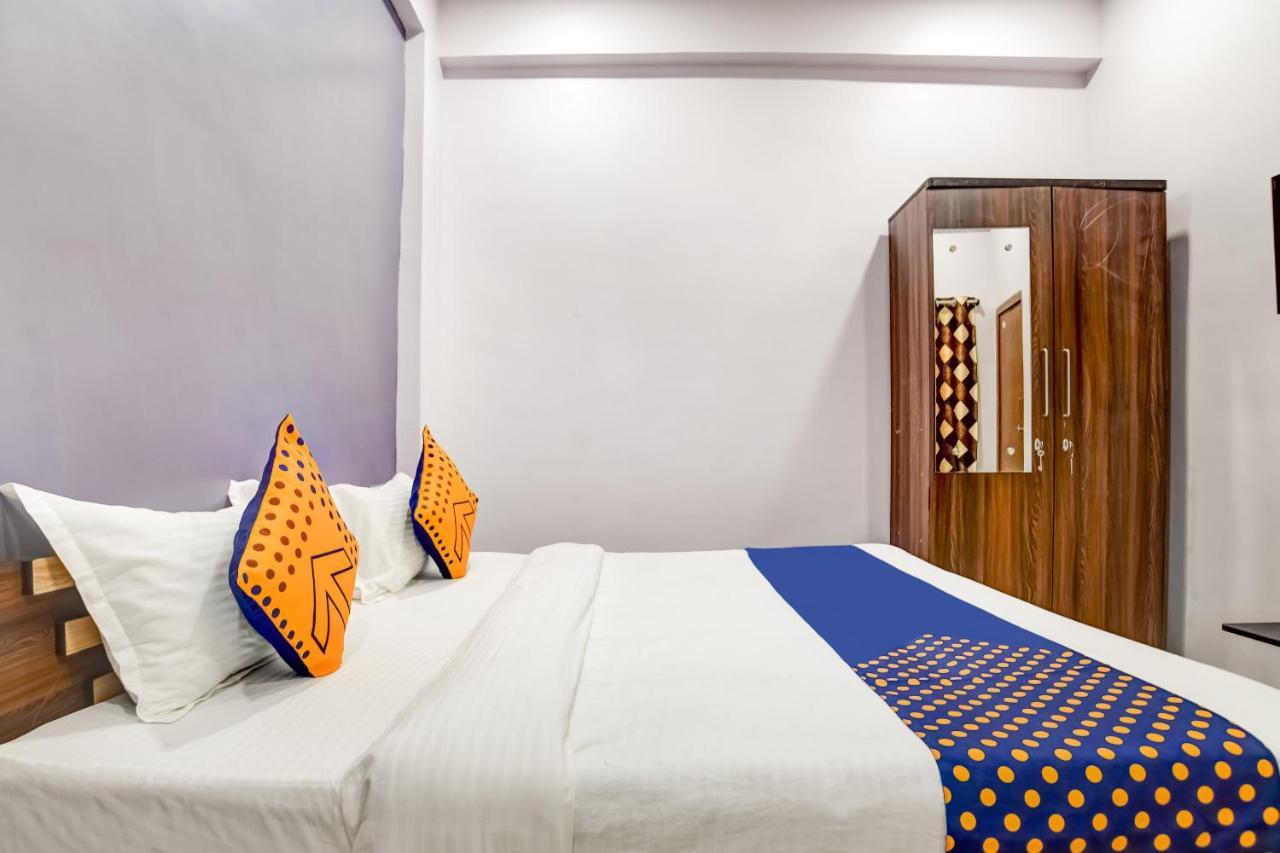 Spot On 76764 Hotel Lux Indore Exterior foto